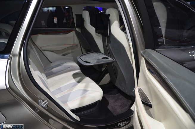 bmw-active-tourer-paris-2012-20
