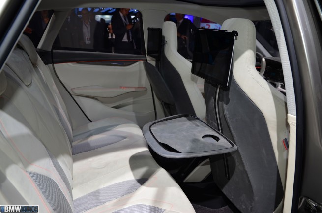 bmw-active-tourer-paris-2012-22