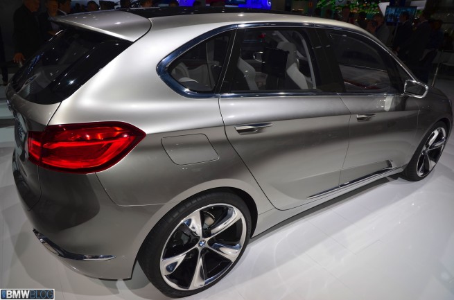 bmw-active-tourer-paris-2012-25