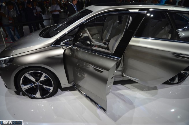 bmw-active-tourer-paris-2012-39