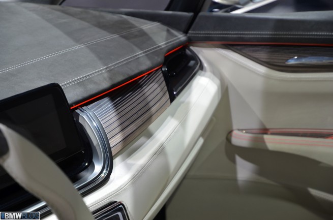 bmw-active-tourer-paris-2012-53