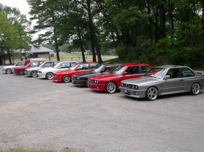 bmw-e30-m3-lined-up-bear-mountain Join us this Sunday at 2012 BMW Midwest Meet