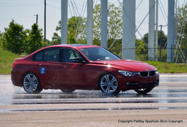 bmw-f30-performance-center-08