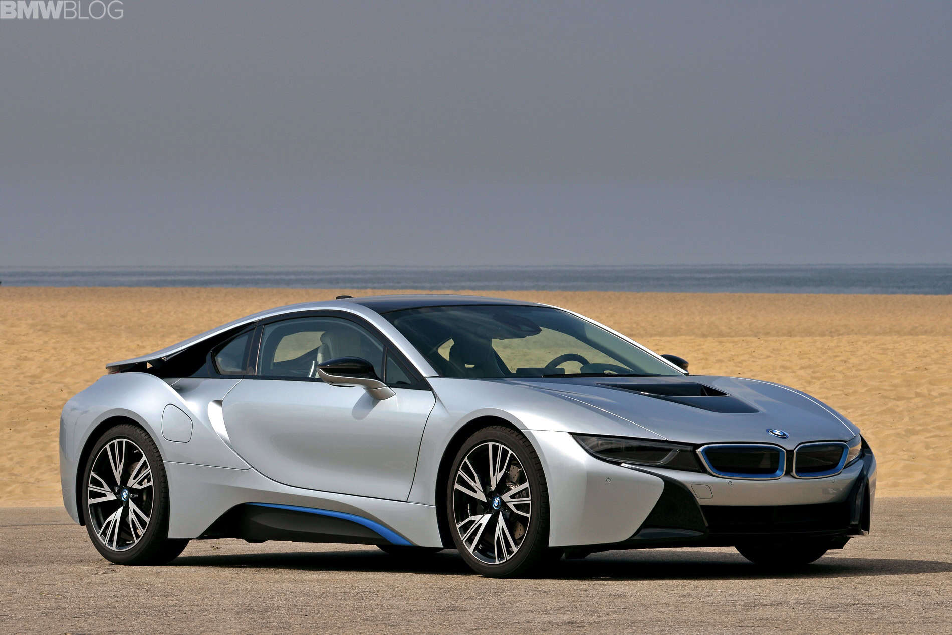 2014 BMW i8 Road Test - Chris Harris Drives the BMW i8