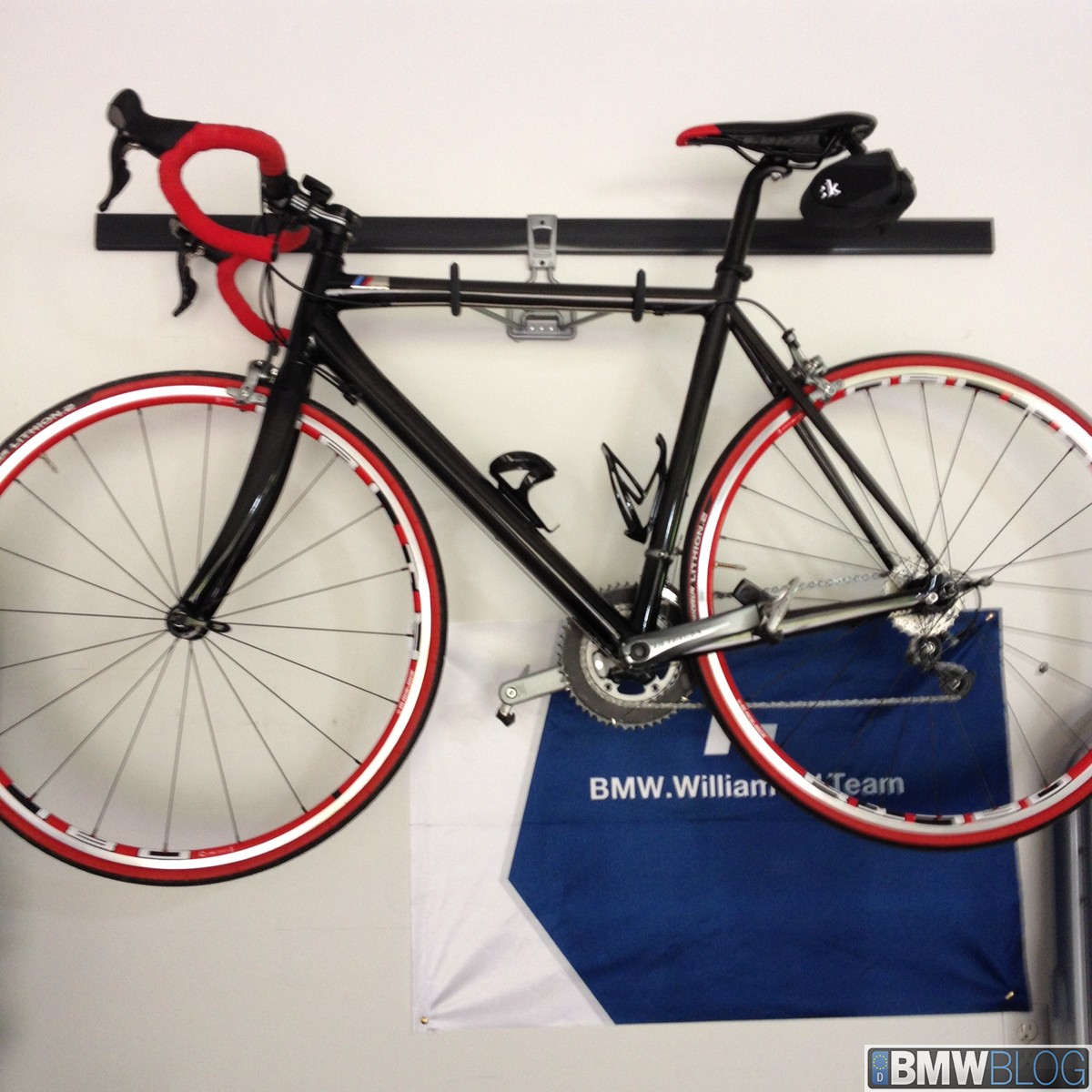 Bmw - m bike carbon racer-black/red #6