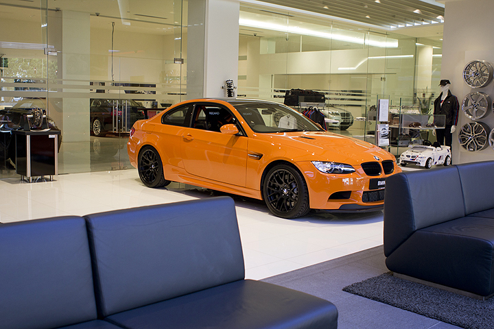 Number of bmw dealerships in the world #3