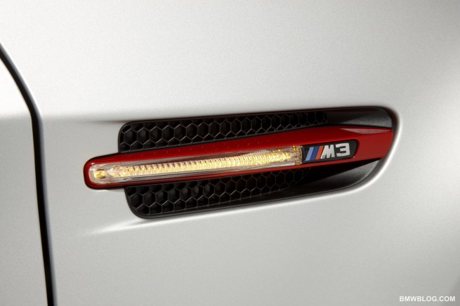 bmw-m3-crt-32 Video: BMW M3 CRT Carbon Racing Technology