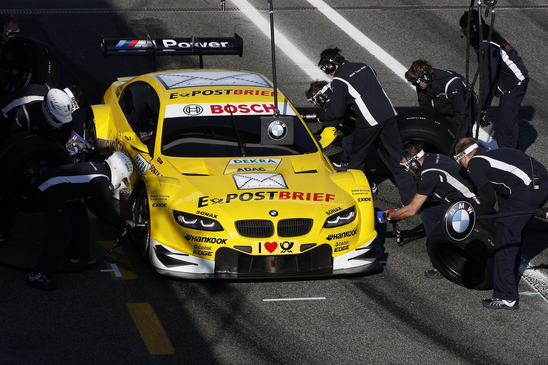 http://www.bmwblog.com/wp-content/uploads/bmw-m3-dtm-estoril-03.jpg