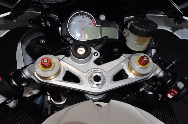 bmw-s1000RR-HP-19