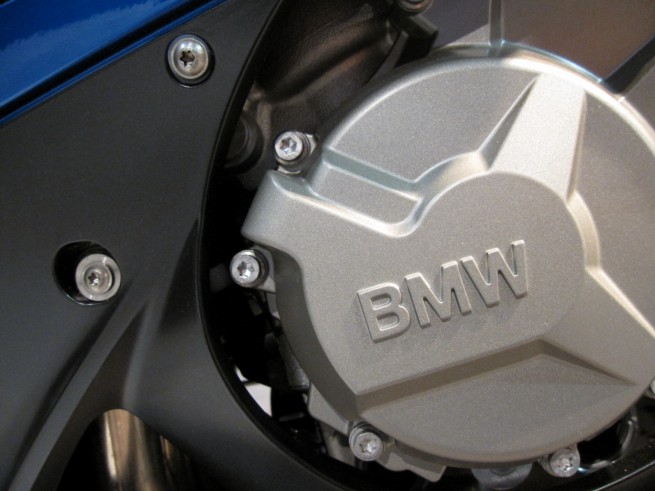 bmw-s1000rr-13