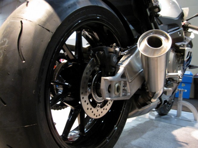 bmw-s1000rr-71