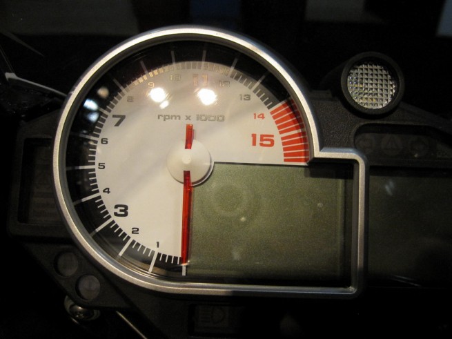 bmw-s1000rr-8
