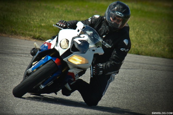 bmw-s1000rr-review-1