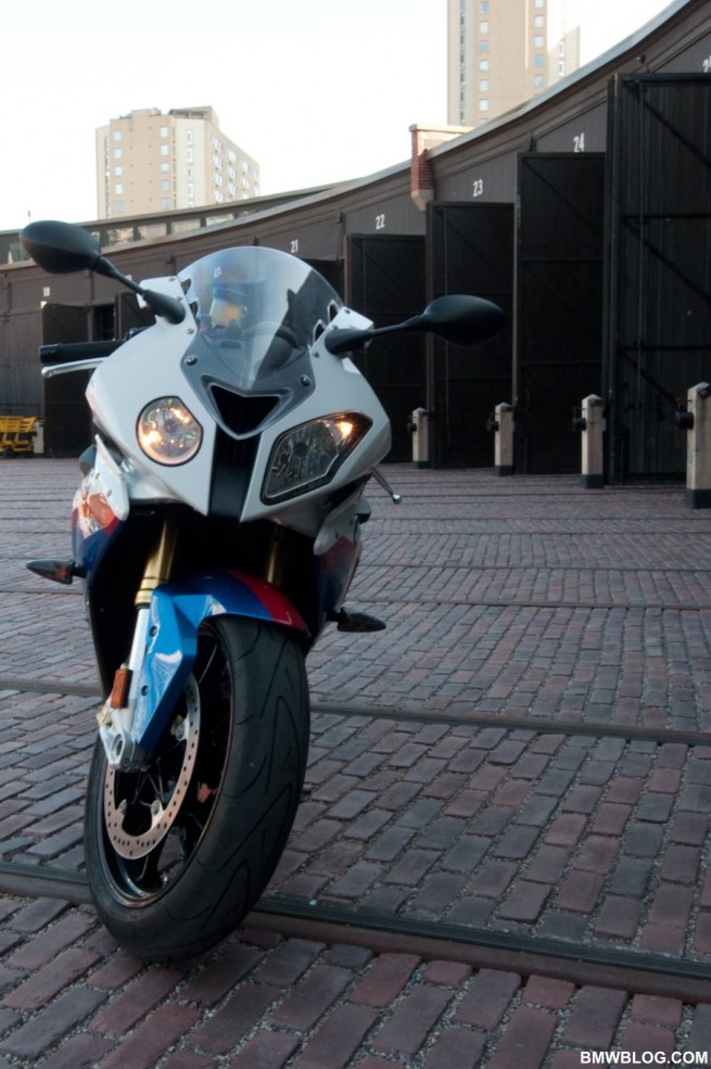bmw-s1000rr-review-15