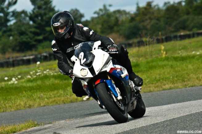 bmw-s1000rr-review-26