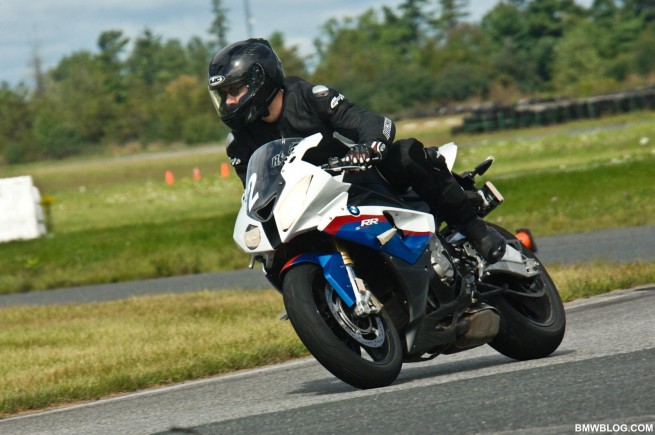 bmw-s1000rr-review-27