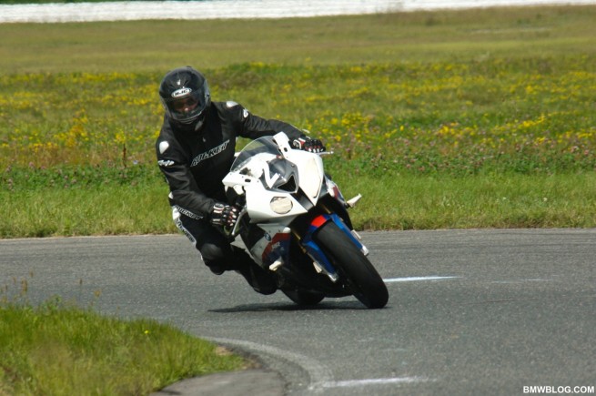 bmw-s1000rr-review-29