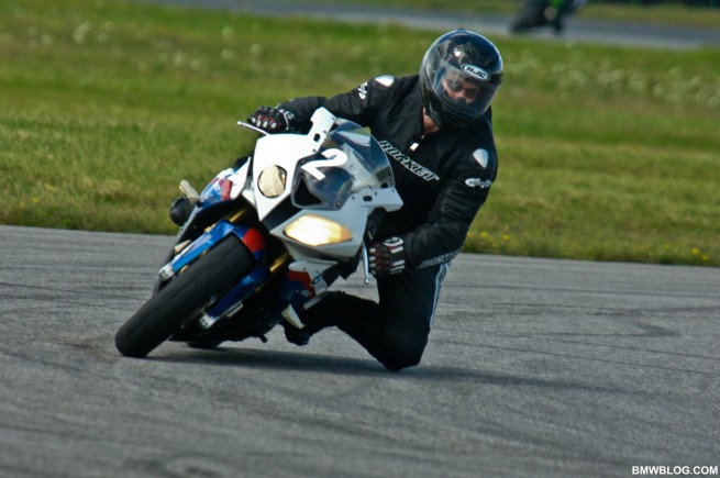 bmw-s1000rr-review-35