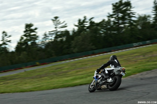 bmw-s1000rr-review-47