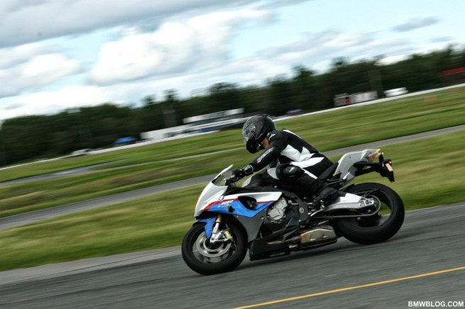 bmw-s1000rr-review-48