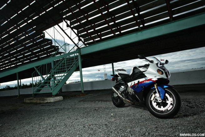 bmw-s1000rr-review-56