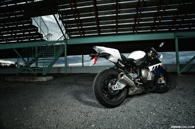 bmw-s1000rr-review-70
