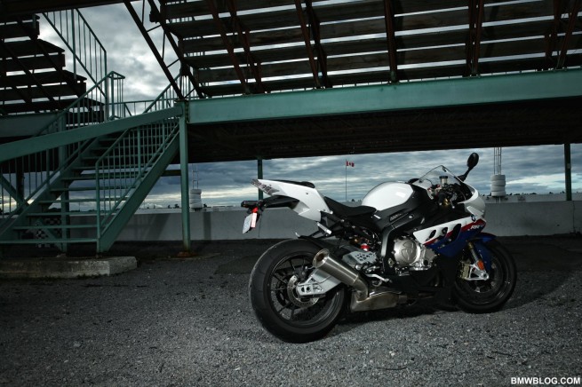 bmw-s1000rr-review-71