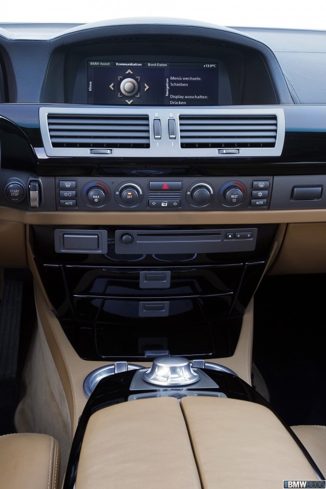 bmw-v12-25