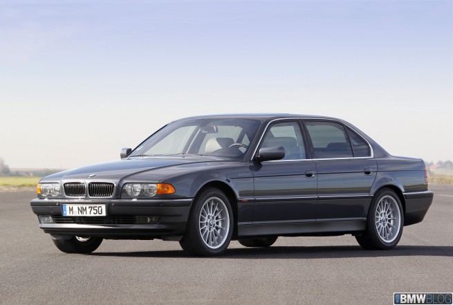 bmw-v12-35