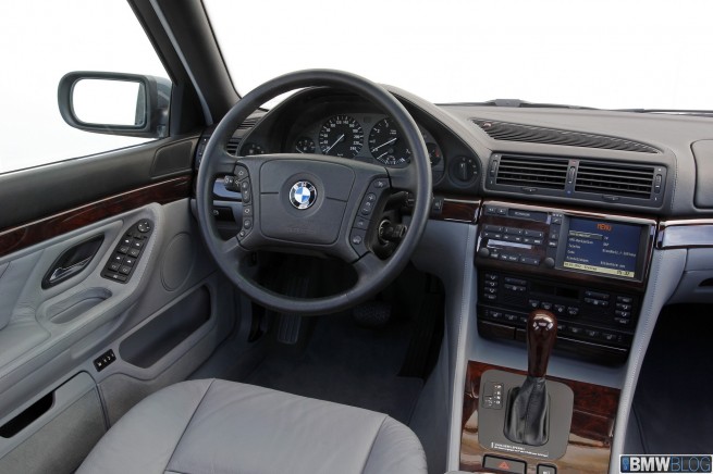 bmw-v12-38