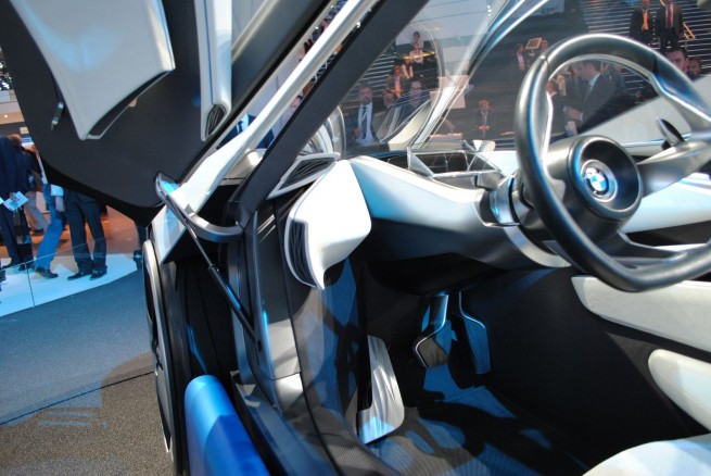 bmw-vision-concept-interior-[16]