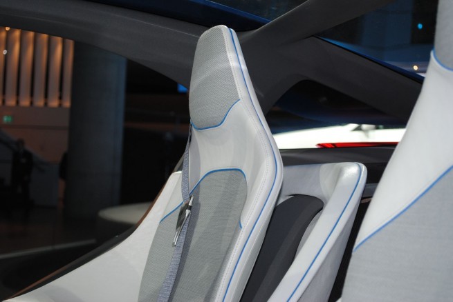 bmw-vision-concept-interior-[6]