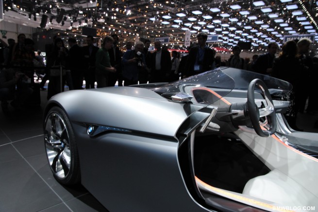 bmw-vision-connecteddrive-geneva-5