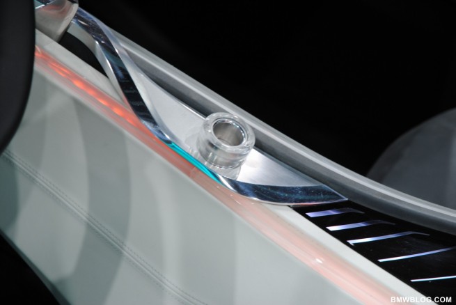 bmw-vision-connecteddrive-geneva-8
