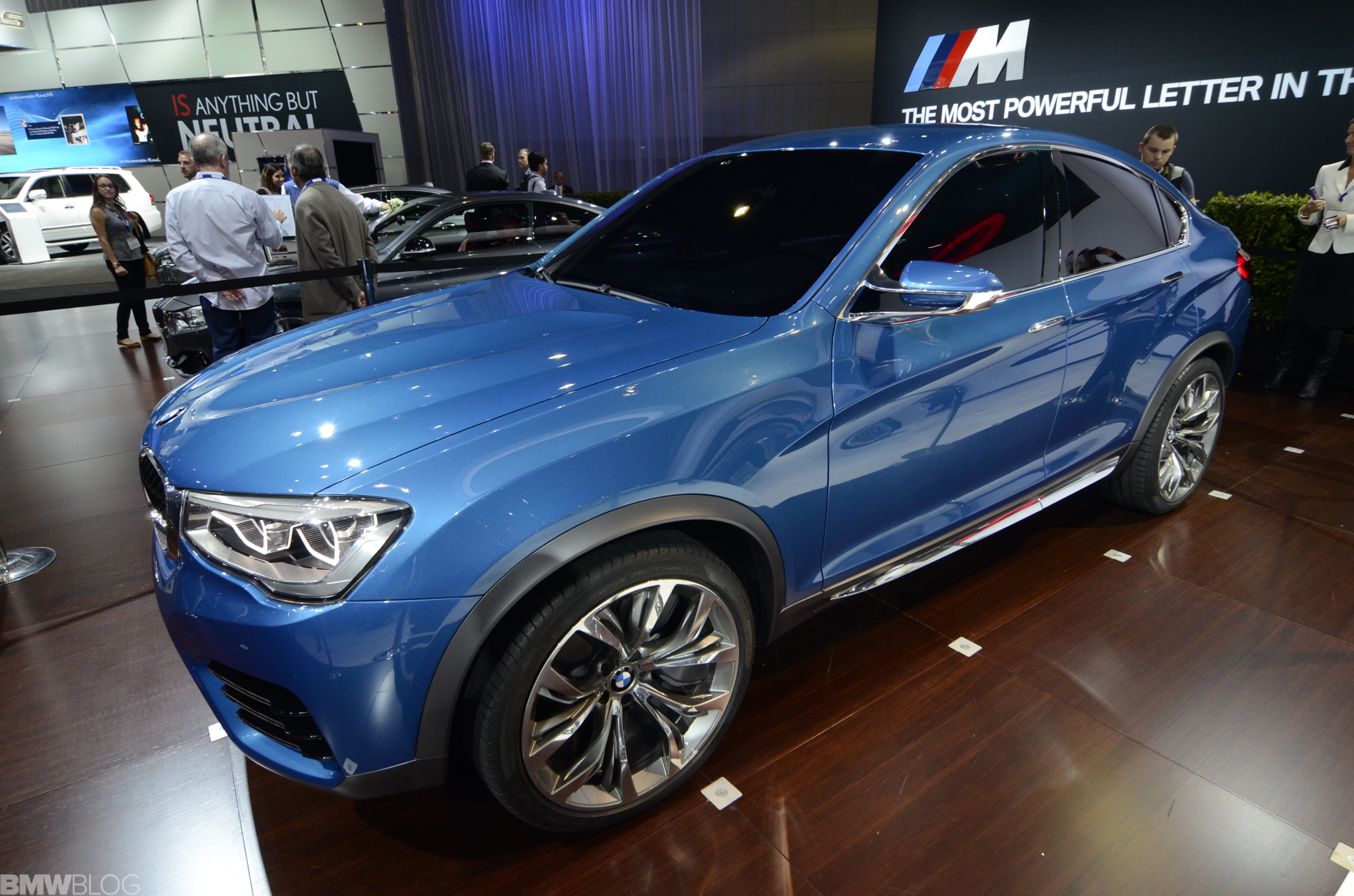 La auto show bmw