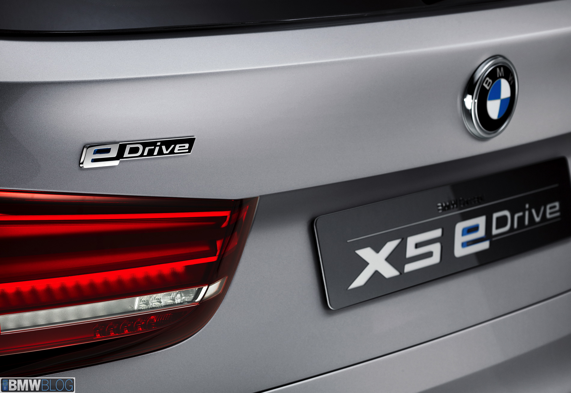 bmw-x5-edrive-12.jpg