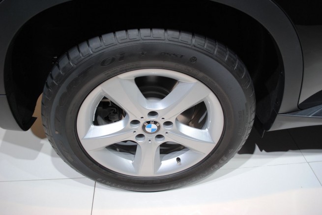 bmw-x5-security-11