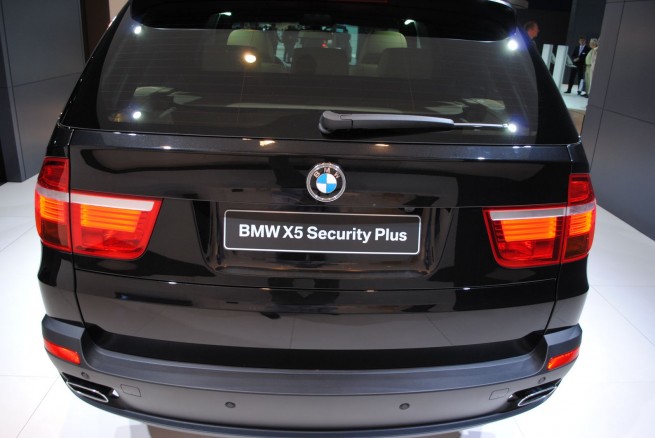 bmw-x5-security-2