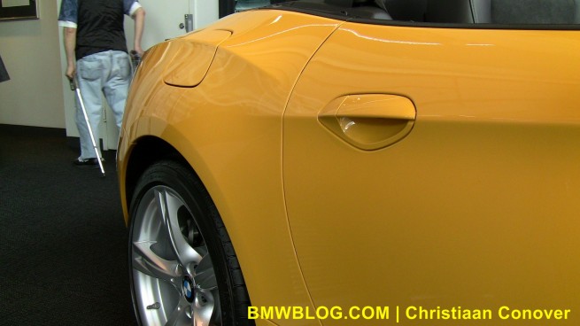 bmw-z4-sdrive28i-yellow-10