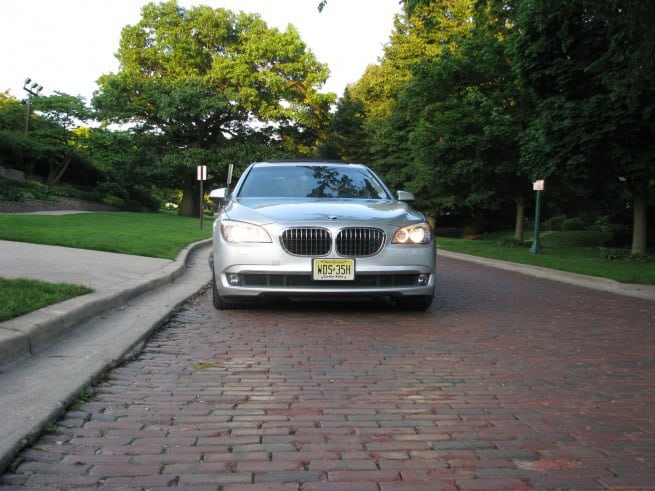 bmw_750i_test_drive-18