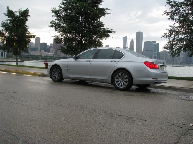 bmw_750i_test_drive-21