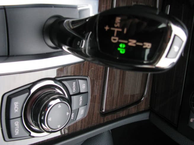 bmw_750i_test_drive-42
