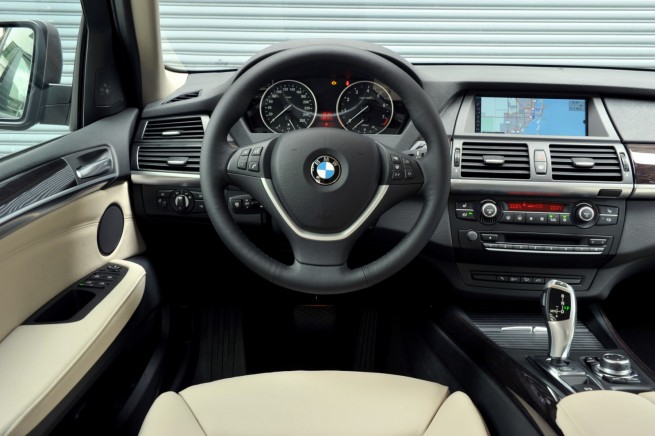 bmw_X5xDrive35i-174
