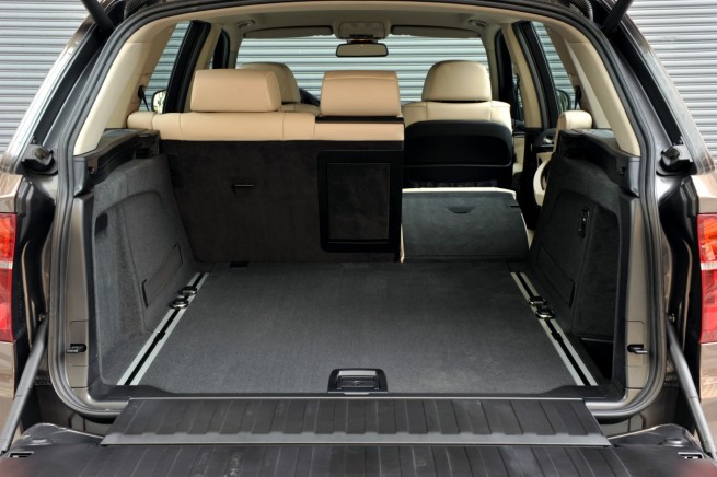 bmw_X5xDrive35i-186