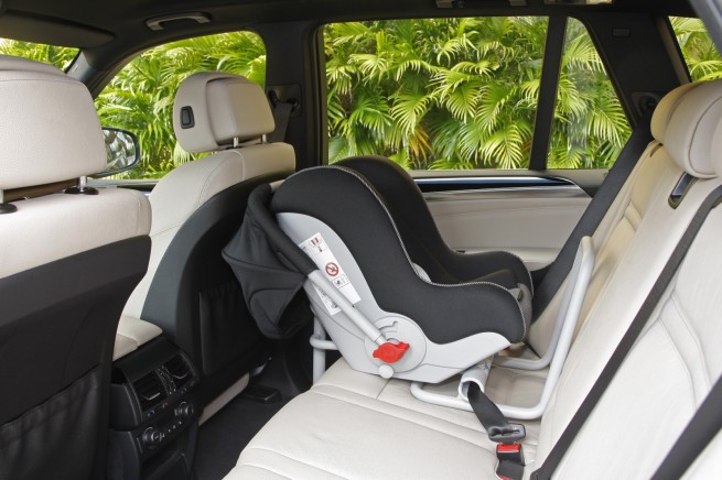 bmw_X5xDrive35i-197