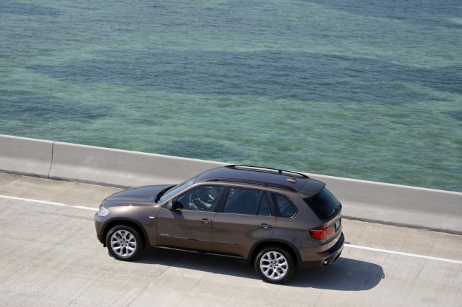 bmw_X5xDrive35i-60