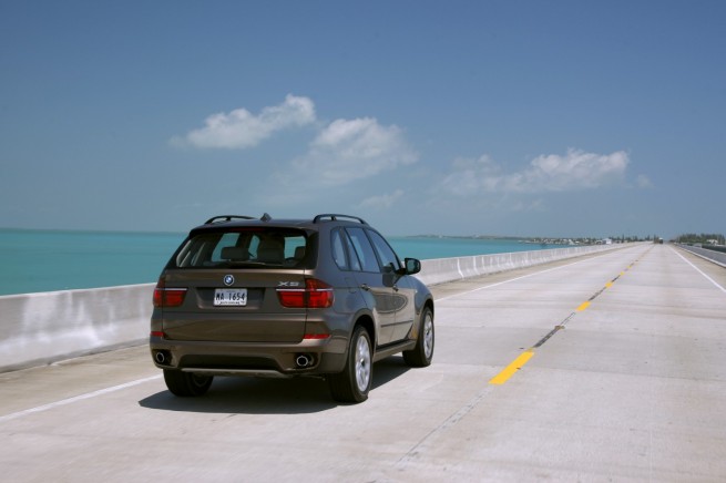 bmw_X5xDrive35i-74