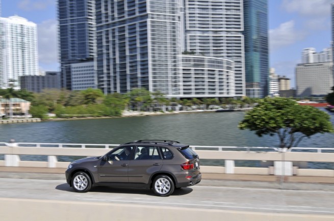 bmw_X5xDrive35i-77