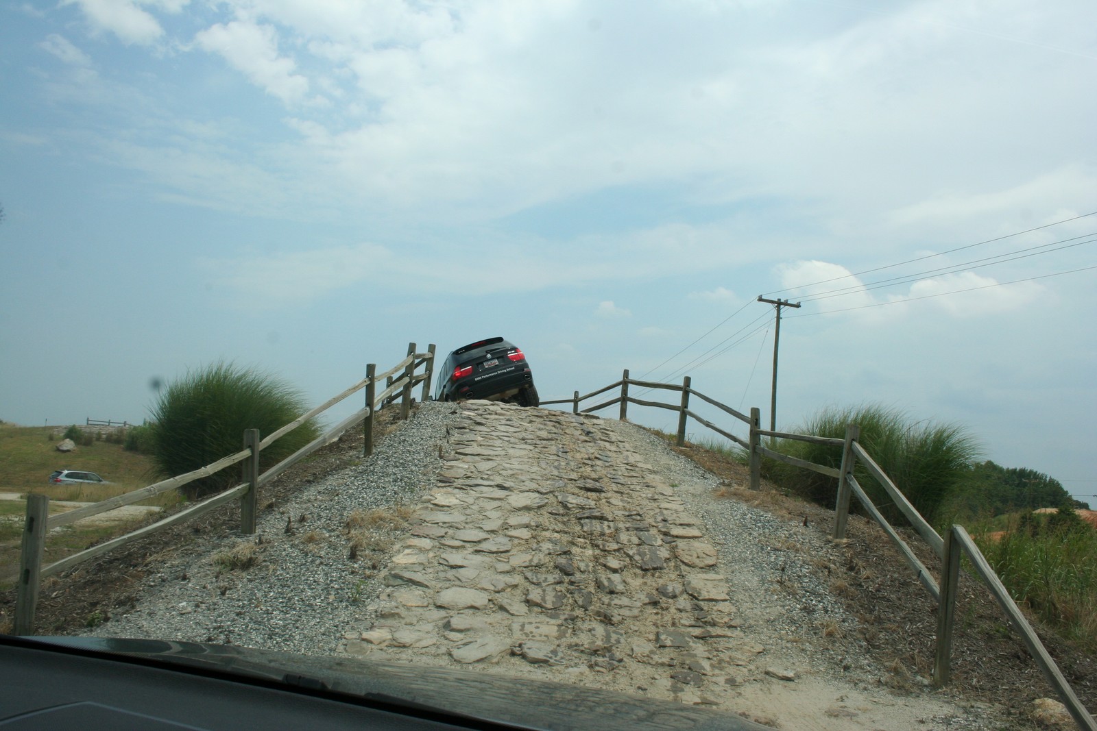 bmw_x5_offroad_28.jpg