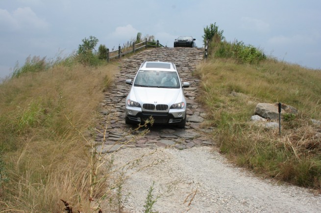 bmw_x5_offroad_3